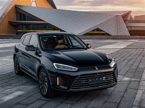 赛力斯的喜与忧:销量暴涨、但仍离不开华为 - v2ra小站