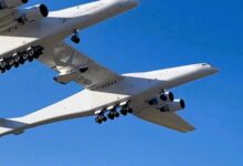 翼展超足球场！世界最大飞机携带原型机TA-0升空成功 - v2ra小站