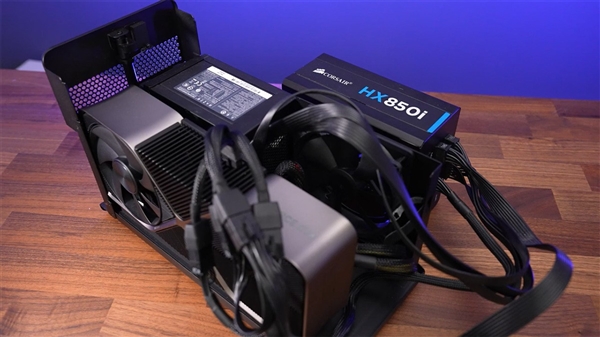 醉了!外接显卡坞后:RTX 4090性能直接损失50% - v2ra小站