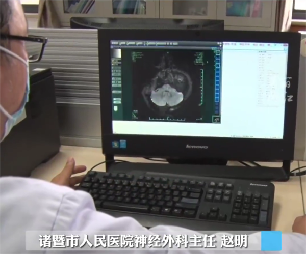 神了!女子饭店吃饭被陌生男子提醒患病:一查果然中招 - v2ra小站