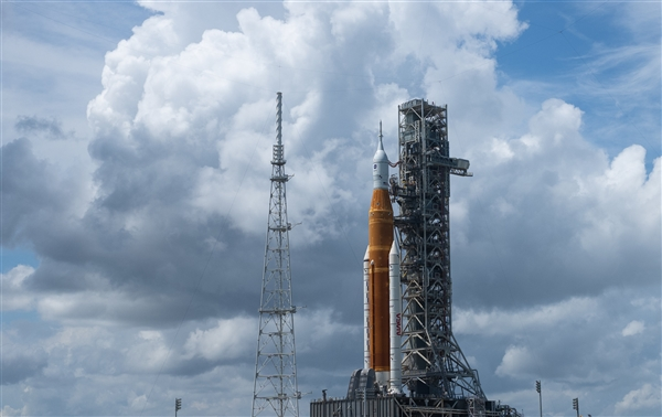 NASA发射登月火箭又“失败”:燃料泄漏+雷达交换机故障 - v2ra小站