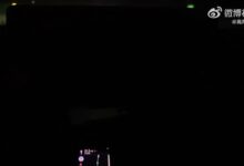 也刹车失灵?特斯拉一百多车速中控突然死机黑屏:车主实机展示 自动重启 - v2ra小站