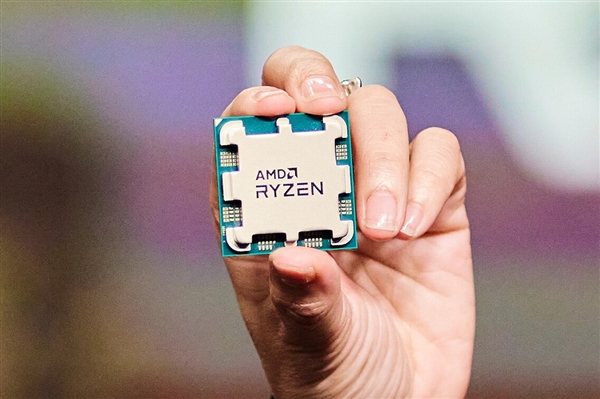 AMD双11摊牌了!Zen 4锐龙7000处理器全系大降价:1699起 - v2ra小站