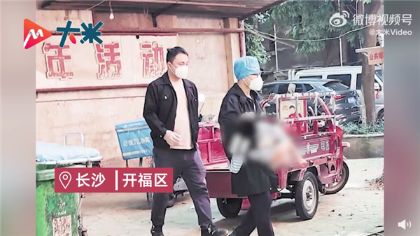 班主任一次早点名救了学生1家3口 全家竟煤气中毒：网友为老师细心点赞 - v2ra小站