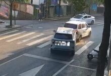 女子连续2次撞同一车：无证驾驶、还穿4厘米以上细高跟鞋 - v2ra小站