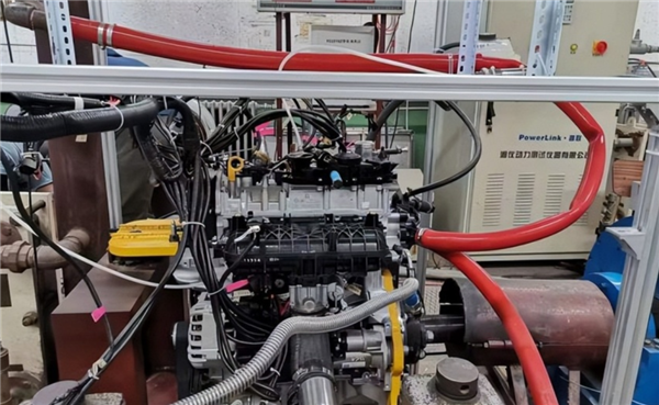 北京汽车首台氢气内燃机点火成功 1.5T汽油机改制而来 - v2ra小站