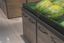 男子逛超市发现怪异西瓜：呲水最后爆炸 臭气熏天 - v2ra小站