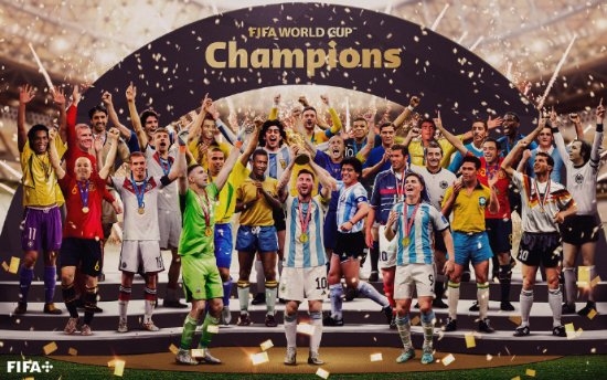 FIFA发布梅西夺冠海报!与历届冠军明星球员同框 - v2ra小站