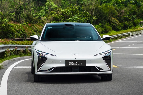 刘涛:智己的核心定位是操控 LS7将满足奶爸以外的更多需求 - v2ra小站