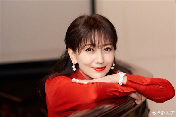 69岁赵雅芝亮相 红色露肩长裙引网友惊叹:真不老女神 - v2ra小站