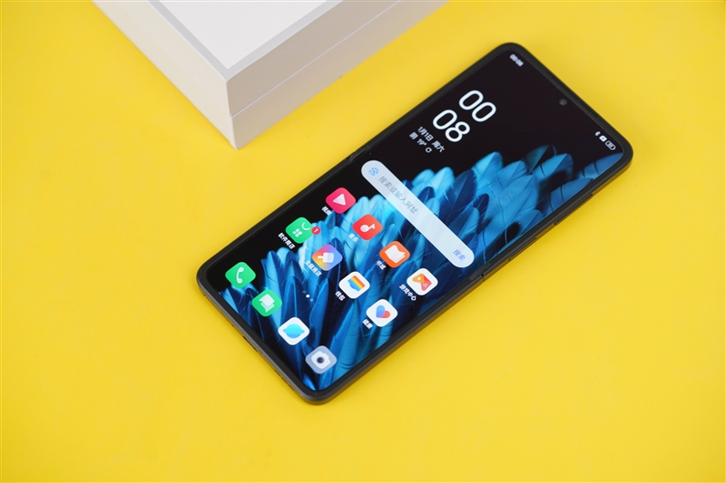 OPPO首款竖向折叠屏Find N2 Flip评测:电池不再是遗憾 媲美传统直板手机 - v2ra小站