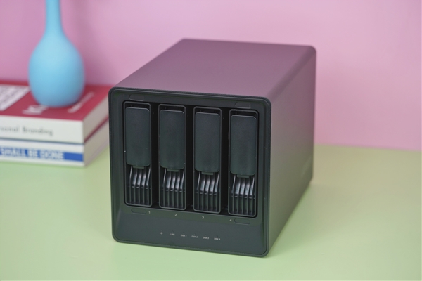 8GB大内存、双2.5G网口 绿联私有云DX4600图赏 - v2ra小站