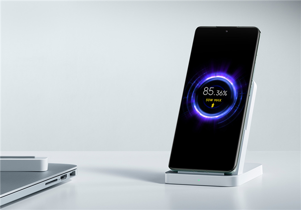 小米50W立式风冷无线充Pro发布：36分钟充满小米13 Pro - v2ra小站