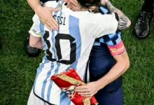 世界杯半决赛现场唱起《孤勇者》：致敬37岁的“魔笛”莫德里奇 - v2ra小站