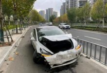 车主曝特斯拉Model 3失控撞护栏:踩刹车后自动加速 - v2ra小站
