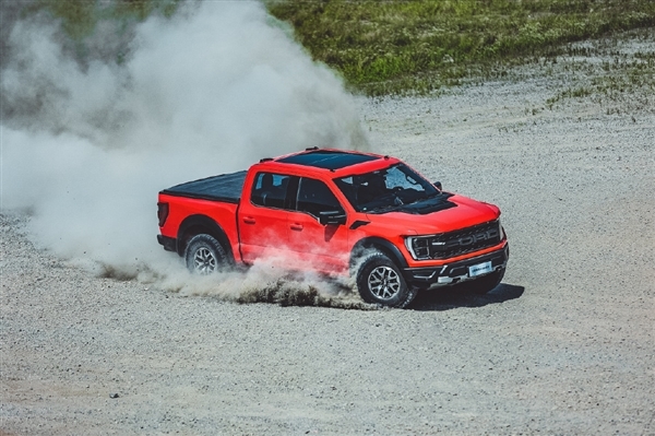 68.68万元也遭疯抢 福特F-150猛禽即将开启新大定 - v2ra小站