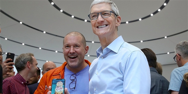 你贡献过几部iPhone?全球最强打工人:苹果库克年薪近1亿美元 自愿降薪40% - v2ra小站