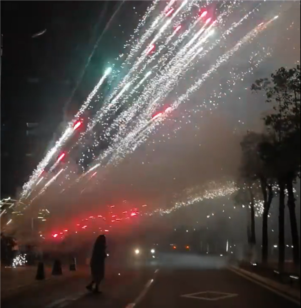 全国多地放开：网红“加特林”价格暴涨十倍 花炮之乡卖断货 - v2ra小站
