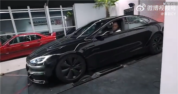 三电机真恐怖！特斯拉Model S Plaid瞬间撕裂马力机张力带 - v2ra小站