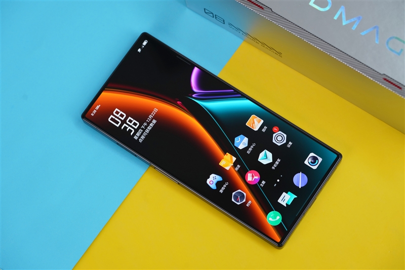真全面屏的终极形态！红魔8 Pro+评测：超硬核的电竞旗舰 - v2ra小站