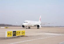 全球首架国产大飞机C919飞抵武汉：预计今春即可搭乘 - v2ra小站