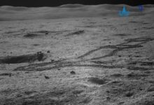 来自38万公里外!我国玉兔二号月球车发新照:这次是“兔子脚印” - v2ra小站