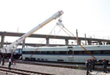 我国首台！中国中车高铁救援起重机获许可证：可营救倾覆、脱轨高铁 - v2ra小站