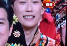 歌舞团回应春晚小哥足足微笑19秒:他平时也这么笑 - v2ra小站